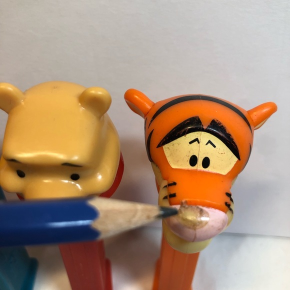 Lot Of 5 Disney Pez Pluto Mickey Tigger Pooh Nemo Slovenia Hungary & China Made - Picture 5 of 16